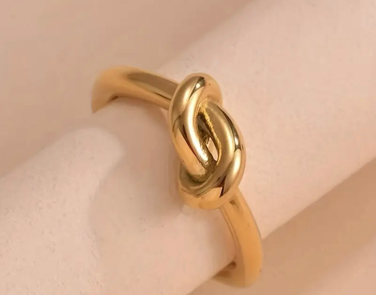 Knot Ring